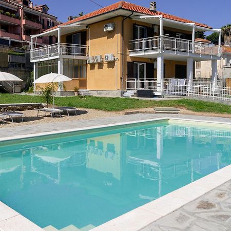 Il Gattino Di Porto - Apt 3 - Monolocale Veranda Piscina Imperia Exterior photo